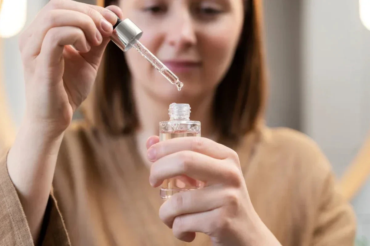 A Simple Guide to Choosing and Using Skin Serums